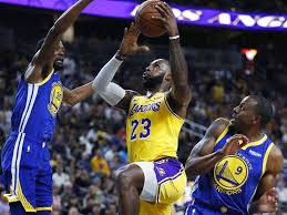 Gamespot has posted a new nba live 19 gameplay video, featuring a full game between the golden state warriors vs. Lebron Vs Warriors Headlines Nba S Christmas Lineup Philstar Com