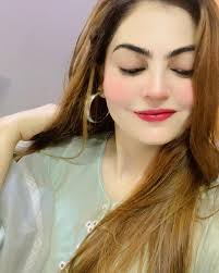 Radiating confidence, one smile at a time. 💖 ……. …….. ……….. ……………  #SelfLove #EmpoweredWomen”#makeup #dressup #picoftheday #picture  #humairaarray “EmbraceTheGlow #OwnYourStory #FierceAndFabulous”#ramadan  #iftar #iftargram #skincaretips