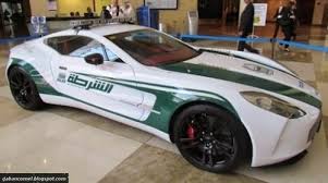Ia mampu mencapai kelajuan maksima pada 430km/jam dan boleh memecut dari 0 ke 100km/jam dalam masa 2.5 saat. Video Dan Gambar Kereta Mewah Polis Dubai Yang Anda Belum Pernah Lihat Viralku