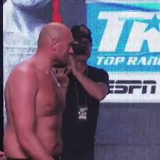 @trboxing's video Tweet
