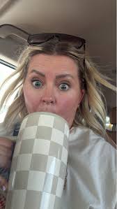 ✨CAT oil filter travel cup✨ Theses travel cups are amazing stainless steel  double walled cups. Ice and water lasted 17hours