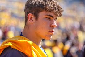 LOOK: Top-flight recruits invade The Big House, take in Michigan football  win over USC