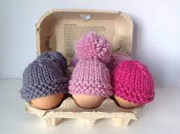 Maybe you would like to learn more about one of these? Egg Cosy Easy Project For Beginner Knitter Knitted Easter Crafts Small Knitting Projects Baby Hat Knitting Patterns Free