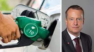 Enligt drivmedelslagen (2011:319) som trädde ikraft den 1 maj 2011 är det nu tillåtet att blanda upp till 10 procent etanol i bensin och upp till 7 procent fettsyrametylestrar (fame) i diesel. Sverige Byter Till E10 Bensin Och Diesel Dyrare Dagens Ps