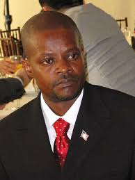 Monrovia City Mayor John Siafa has awarded contract through a fraudulent  billing process to a group that is expected to take over the advertisement,  Revenue and other departments/units of the corporation, ignoring