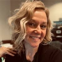 Tanya Maclean's Instagram, Twitter & Facebook