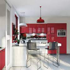 La cuisine blanche peut sembler, pour certains, difficile à entretenir et trop prétentieuse. Quelles Couleurs Associer Dans Une Cuisine Rouge Marie Claire