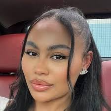 Ella Thomas (Reality Star)