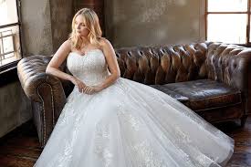 Maybe you would like to learn more about one of these? Brautkleider Plus Size Avinia