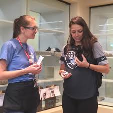 Pet food express is here to help california pets and their parents live happier, healthier lives together. Oakland Cats Get A New Leash On Life The Mercury News