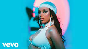Like that is the first collaboration between doja cat and atlanta rapper gucci mane. Doja Cat Like That Official Video Ft Gucci Mane Youtube