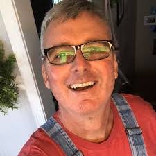 Aaron Shafer's Instagram, Twitter & Facebook