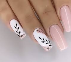 Las uñas de flores 2021 son otro de los diseños más clásicos a la hora de pintar nuestras uñas. Pin De Carolina Murillo En Manicure Pedicure Goals En 2021 Manicura De Unas Manicura Para Unas Cortas Manicura