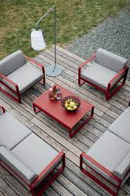 This modern table fits 8 revellers for a gathering full of love and laughter. Gepolsterter Sessel Bellevie Von Fermob Grau Beige Made In Design