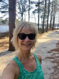 Day 29 4.5 miles done Total 95 miles in the month!! Second last day is  complete, one more day to go ❤️ Sharing your share of roses to bring a  smile to you 🌹 ❤️