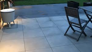 20 cheap flooring ideas for your home. 6 Awesome Ideas To Transform Your Garden With Outdoor Porcelain Tiles Royale Stones Garden Paving Slabs Patio Slabs