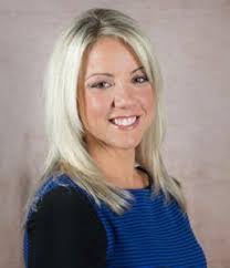 Karen Castle's Instagram, Twitter & Facebook