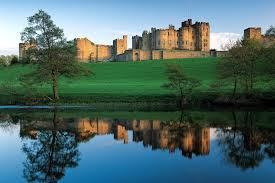 The last knight was filmed in england, scotland, wales, northern ireland, norway, cuba and the united states. Top 10 Tv Film Uk Filming Locations Alnwick Castle