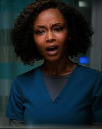 Annette Derrick's Instagram, Twitter & Facebook