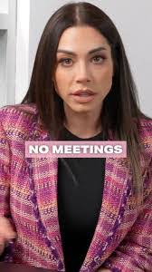 Suzie Connell's Instagram, Twitter & Facebook