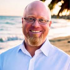 Jamie Kinney's Instagram, Twitter & Facebook