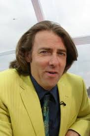 Jonathan Ross announces departure from BBC