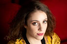 Veronica synonyms, veronica pronunciation, veronica translation, english dictionary definition of veronica. Aerial Artistin Veronica Fontanella Von Zufallen Und Schicksal