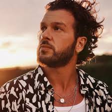 French pop sensation claudio capéo first came to the international public's attention in 2016 as a contestant on season 5 of the french iteration of the popular reality series/singing competition the voice. Claudio Capeo Telecharger Et Ecouter Les Albums
