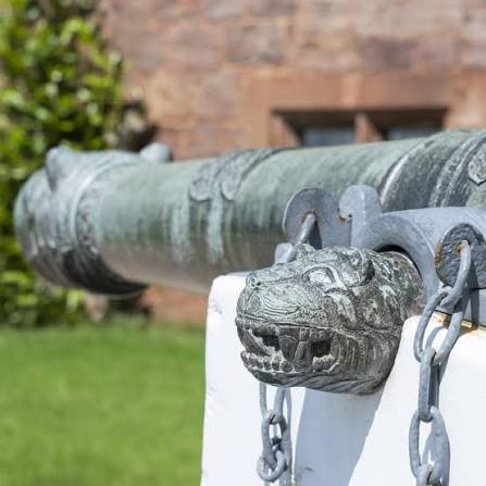 𝐓𝐡𝐞 𝐓𝐢𝐩𝐮 𝐒𝐮𝐥𝐭𝐚𝐧 𝐜𝐚𝐧𝐧𝐨𝐧𝐬 India 18th century The Tipu Sultan cannons, now part of the Islamic Arts Museum Malaysia (IAMM) collection, bear a rich and complex history intertwined with British colonial conquest.