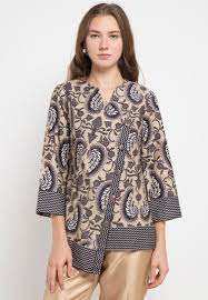 Model baju batik berhijab hijab monochrome 40 model baju batik wanita untuk kerja terbaru. 45 Model Baju Batik Kerja Wanita Kombinasi Terbaru 2020 Bergaya