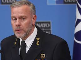 Admirał NATO: Zachodnie firmy muszą przygotować się do wojny