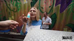 Curvy porn with Carly Rae - PORNSTARS.TUBE