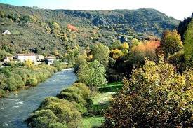 Allier river, river, central france, that joins the loire river 4 miles (6 km) west of nevers after a course of 255 miles (410 km). Allier Gorges France Travel Guide Scenery And Villages In The Allier Gorges