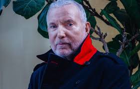 4.4 out of 5 stars4 customer ratings. Bernard Lavilliers Prophete De Malheur Et Marchand De Bonheur Le Devoir