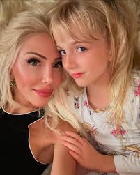 Casey Beau Brown (@caseybeaubrown) • Instagram photos and videos