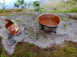 Må si jeg er skeptisk til max boller etter å ha sett video der Hellstrøm  forteller hva "kjøttboller" til spagetti ala Capri er laget av.....  Mistenker at dette er samme gørra...... Æsj.