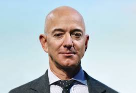 ومن المتوقع أن يكون من الأوائل الذين سيحملوا لقب تريليونير في العالم وذلك في عام 20406. Ø¬ÙŠÙ Ø¨ÙŠØ²ÙˆØ³ Ø£ÙˆÙ„ Ø´Ø®Øµ ÙÙŠ Ø§Ù„Ø¹Ø§Ù„Ù… ØªØªØ¬Ø§ÙˆØ² Ø«Ø±ÙˆØªÙ‡ Ø­Ø§Ø¬Ø² 200 Ù…Ù„ÙŠØ§Ø± Ø¯ÙˆÙ„Ø§Ø± Ø§Ù„Ù†Ù‡Ø§Ø±