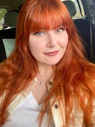 Grayish green eye shadow shades