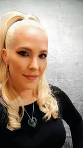 ❤️🎶🎤 TRenD, @trendbarandkitchen , @algorhythment_ , @dave_trend ,  #solosinger #femalevocalist #corporate #city #liveentertainment