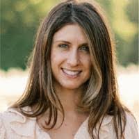 Karina Pearce's Instagram, Twitter & Facebook