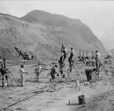 Beim bau waren zunächst tausende europäischer arbeiter mit dem ausheben der fahrrinne beschäftigt. Panama Der Panamakanal Fasziniert Seit Uber 100 Jahren Bilder Fotos Welt