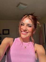 Jasmine Rubio's Instagram, Twitter & Facebook