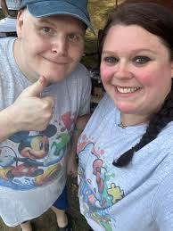 I just want to give a HUGE SHOUT OUT to Larry @ Perkins in Austin. He knows  that their Heath Muffins are my favorite (they are rare) so he messaged me  this