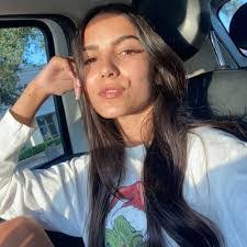 Candy Morningstar's Instagram, Twitter & Facebook