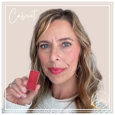 Have you tried 391 Semilac Raspberry Charm colour? 😍 if you're a PINK  lover then this is a colour for you! 💗comment below if you'd get this 👇  #semilac #gelnails #nailsathome #semilaclove #