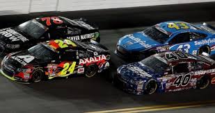 Nascar driver brian vickers allegedly lost 16 pounds over the course of one race when his cooling device malfunctioned. Nascar Driver Loses 10 Of Body Weight During 400 Mile Race Sportsjoe Ie