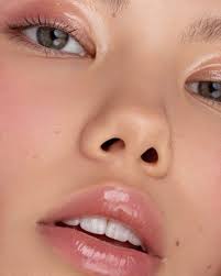 Quartz Morning Dew Crystal Lip Gloss