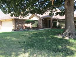 Welcome to special t landscaping company. Fall Lawn Care Tips For Oklahoma City Ok