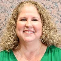 Leanne Simon's Instagram, Twitter & Facebook