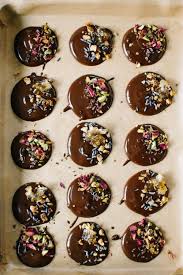 Pin By Marianela Pacheco On Food Chocolate Maker Homemade Chocolate Chocolate